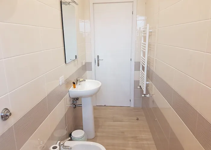 B&B Pompeii Rooms לינה וארוחת בוקר 3*