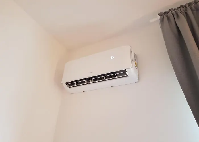 B&B Pompeii Rooms לינה וארוחת בוקר 3*